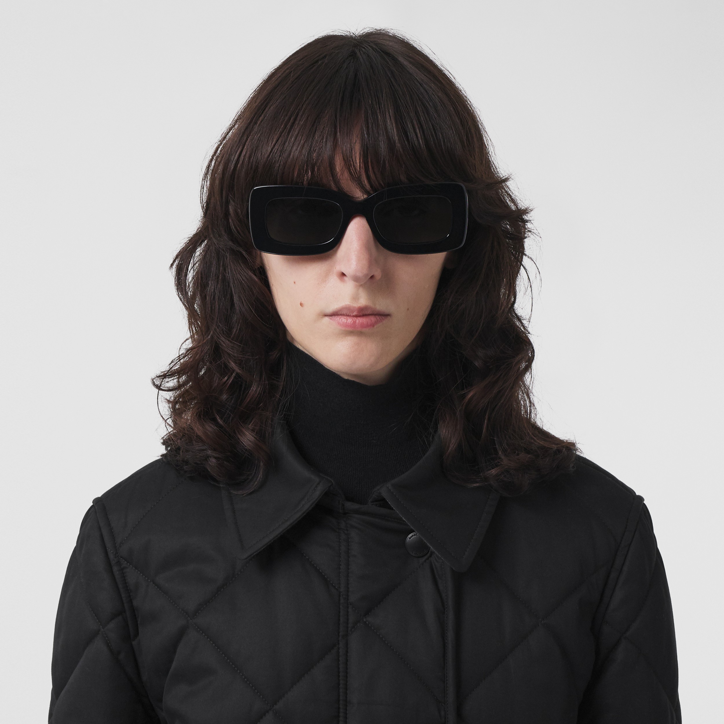 Abrigo acolchado en algodón de gabardina con cuello extraíble (Negro) - Mujer | Burberry® oficial - 2