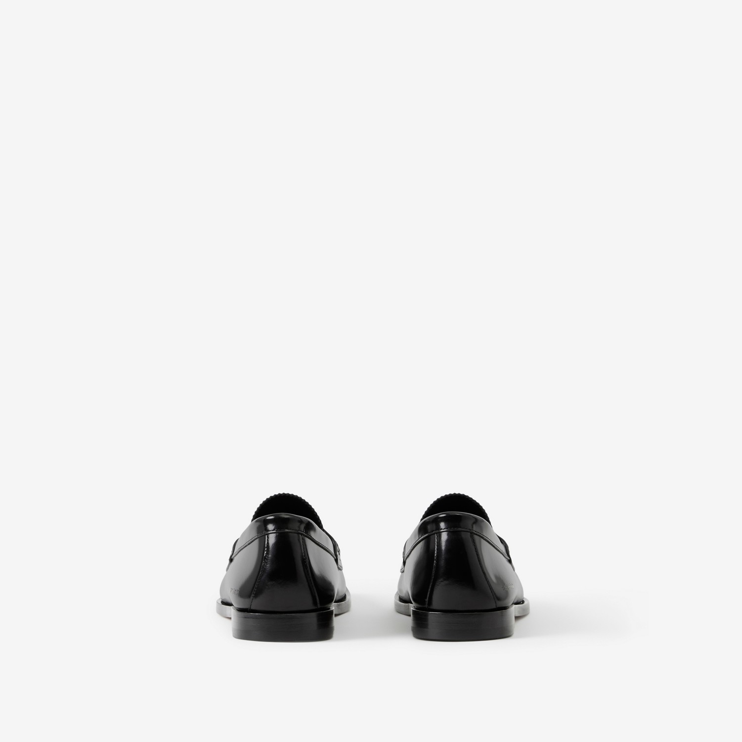 Loafers de couro com recorte xadrez (Preto) - Homens | Burberry® oficial