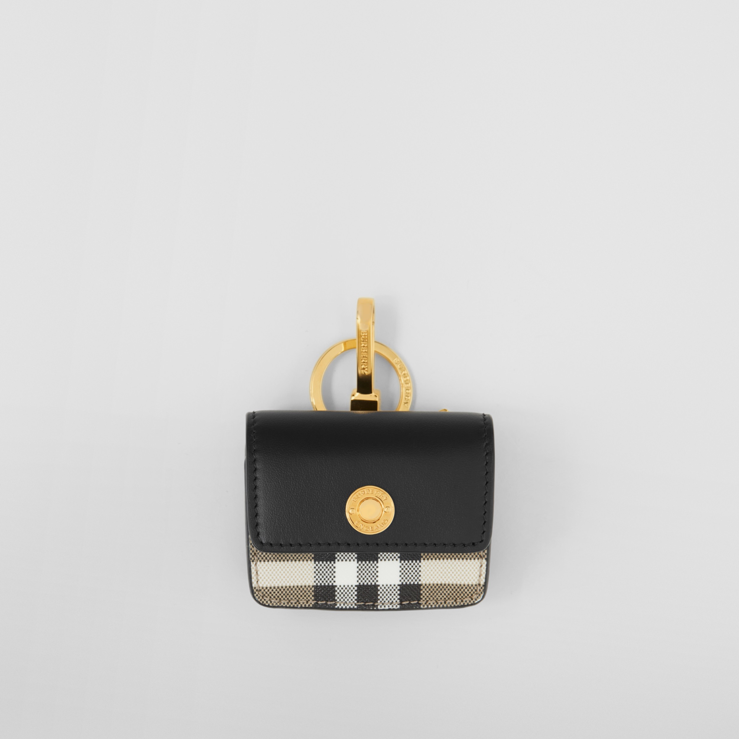 Burberry Icon Stripe E-canvas AirPods Pro Case HBX  ハイプビースト(Hypebeast)が厳選したグローバルファッション&ライフスタイル | BURBERRY AirPodsケース |  