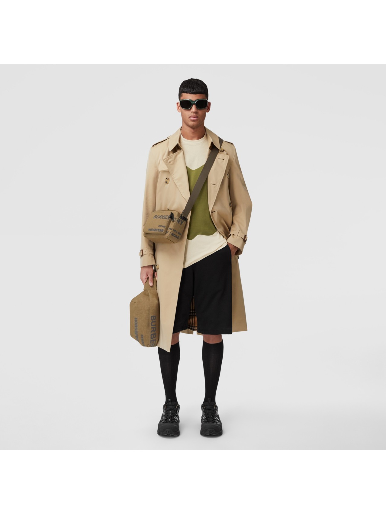 Burberry best sale mens trenchcoat