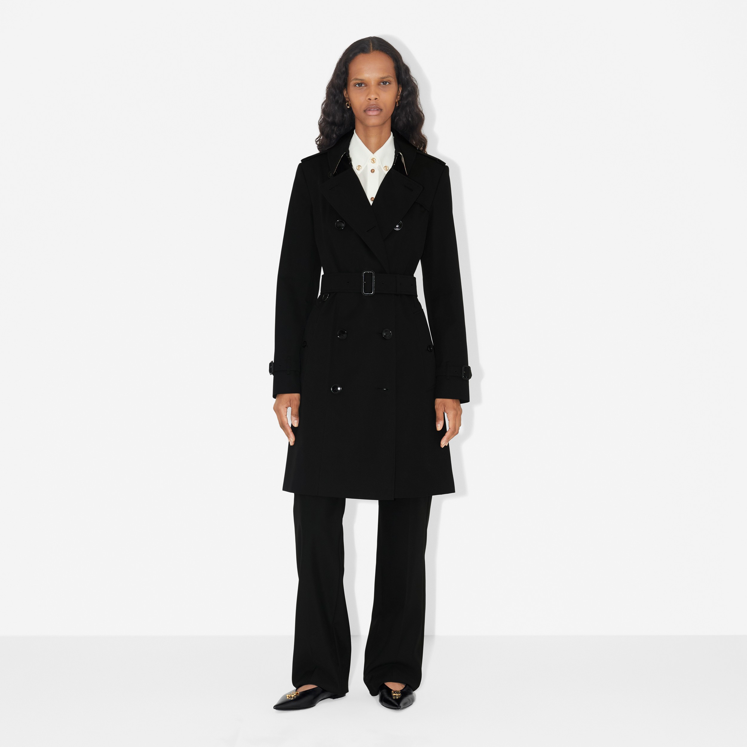 Trench coat Heritage Chelsea de longitud media (Negro) - Mujer | Burberry® oficial - 2