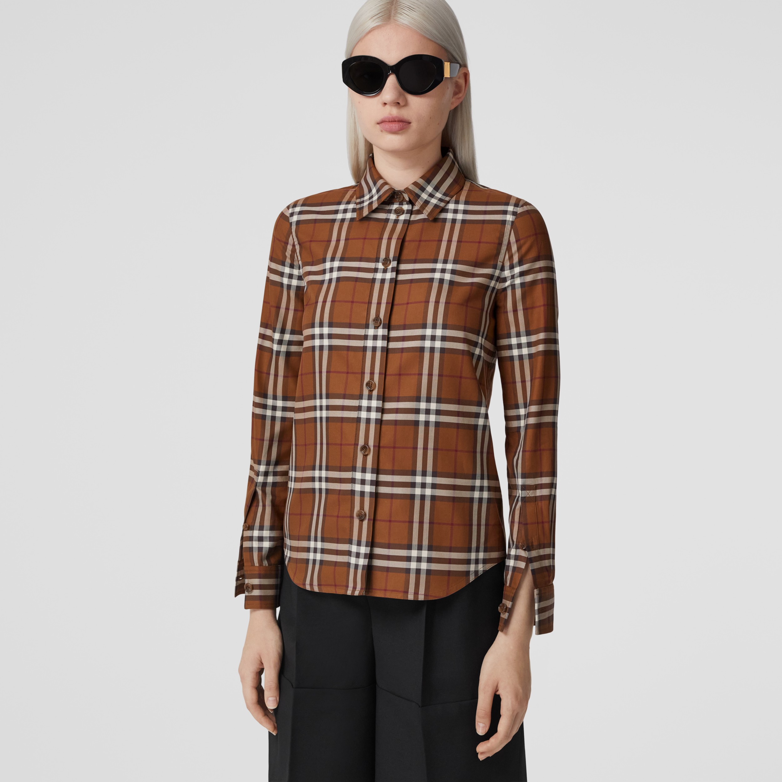 Arriba 38+ imagen burberry women’s check cotton shirt