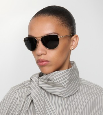 Burberry ゴールドフレーム サングラス Metal Logo Square Sunglasses in Shiny gold | Burberry® Official