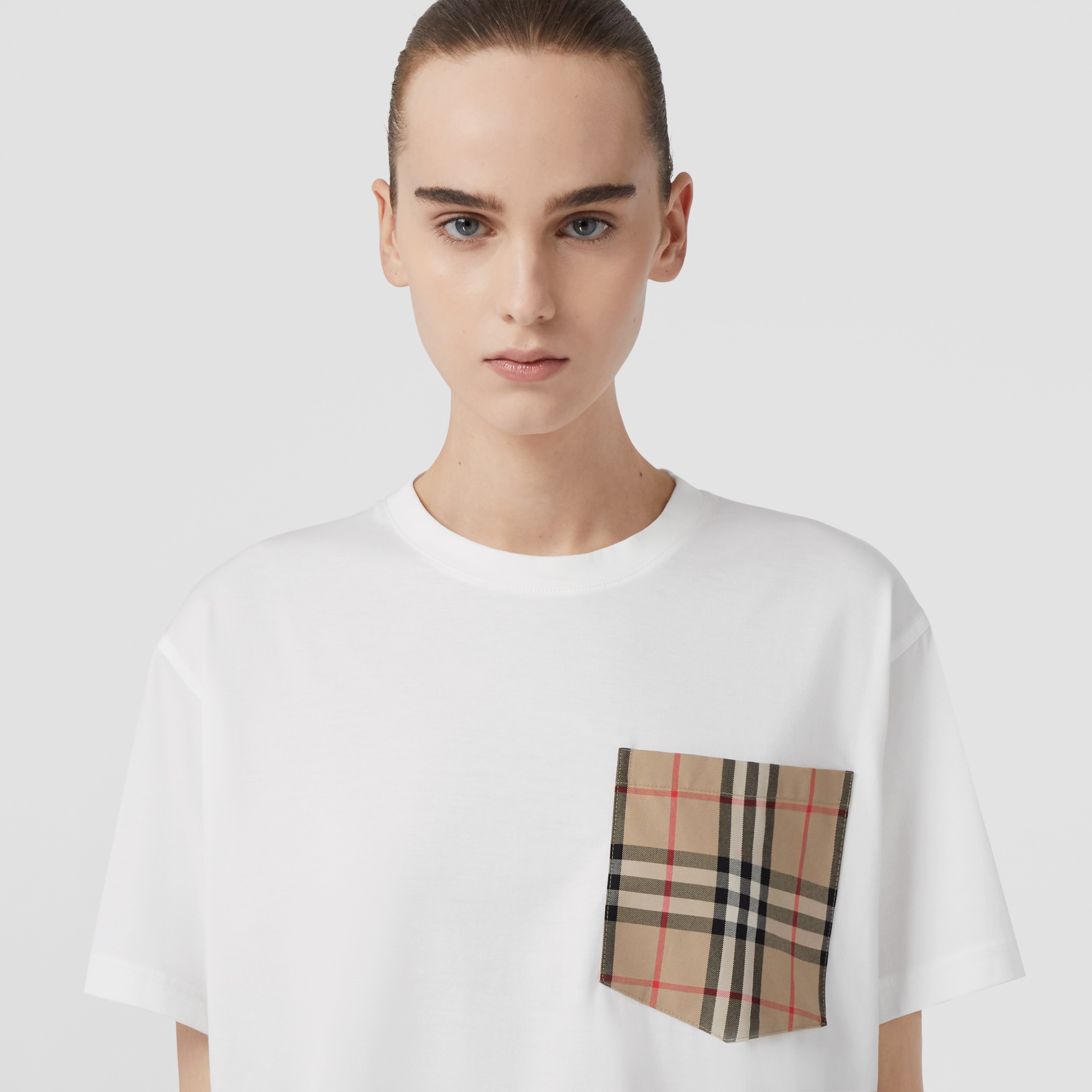 Vintage Check Pocket Cotton Oversized T-shirt in White | Burberry