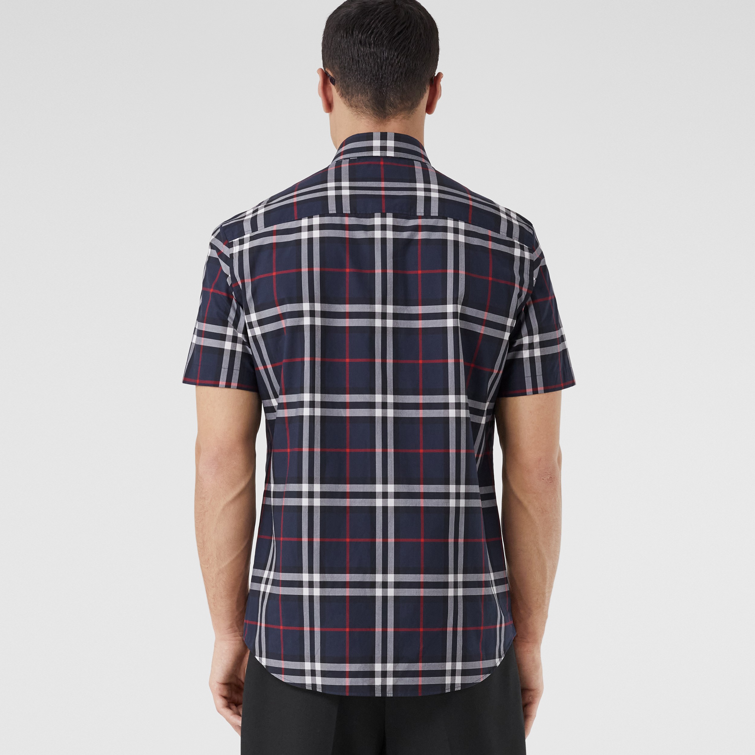 Camisa de popeline de algodão com estampa xadrez e mangas curtas (Azul-marinho) - Homens | Burberry® oficial - 3