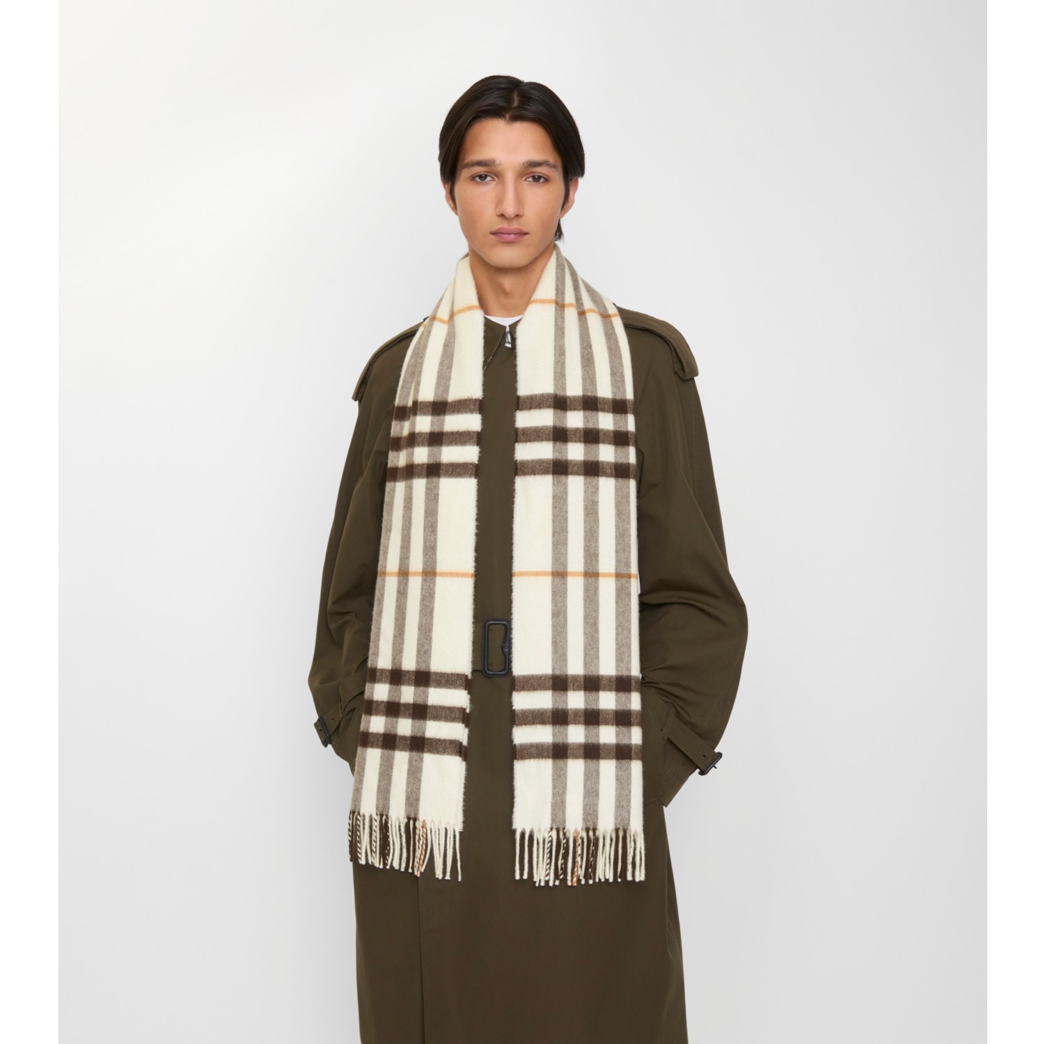 Check Cashmere Scarf in Pebble white | Burberry® Official