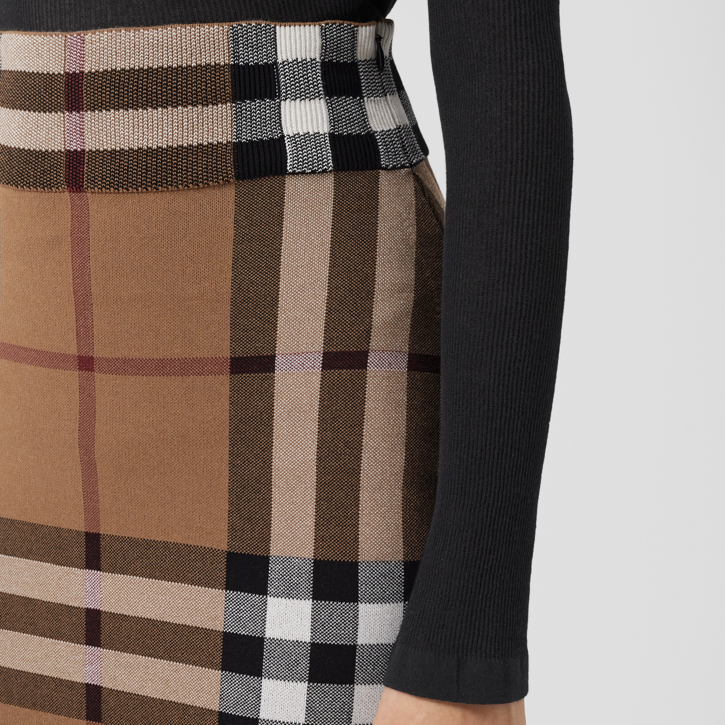 Check Cotton Silk Blend Jacquard Skirt in Birch Brown | Burberry® Official - 2