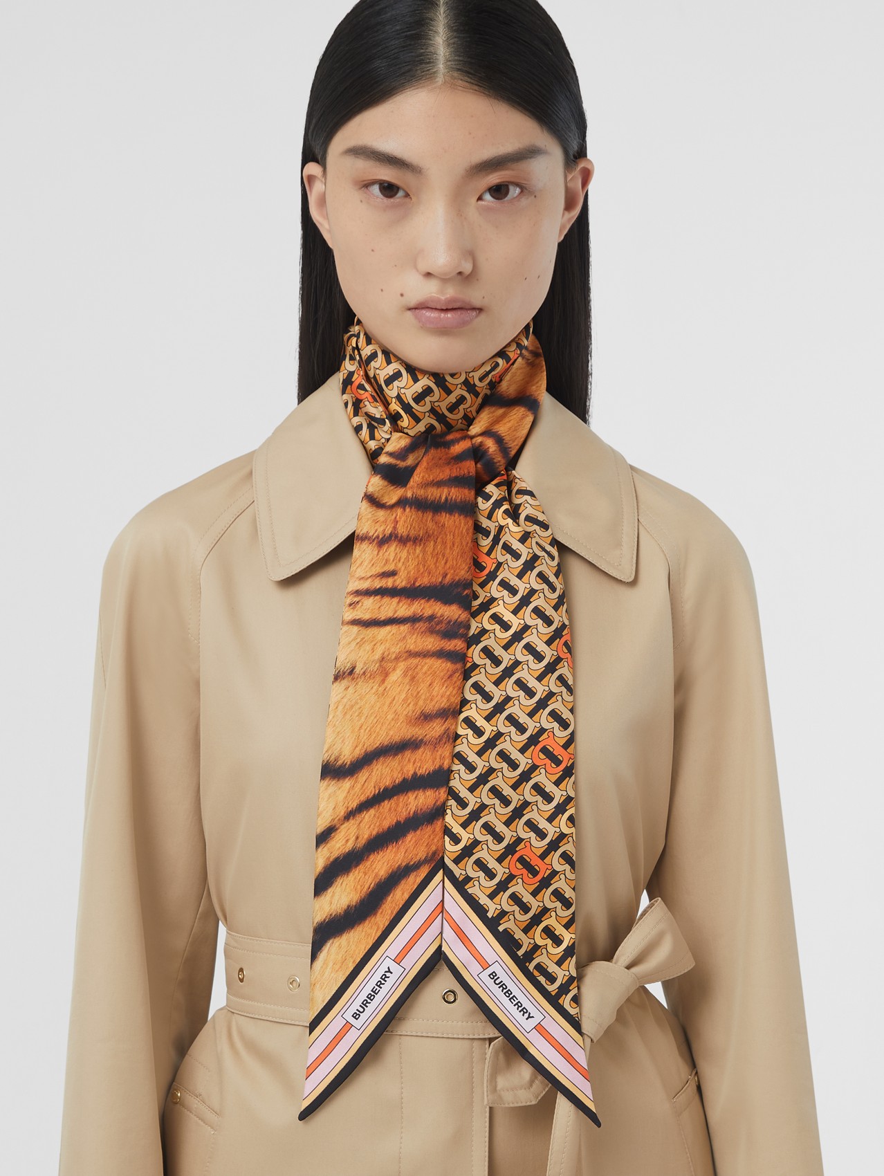 Skinny scarf de seda com estampa de tigre in Laranja