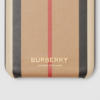 burberry iphone 11 pro