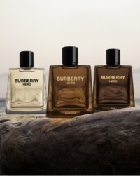 バーバリー ヒーロー」登場 | Burberry®公式サイト