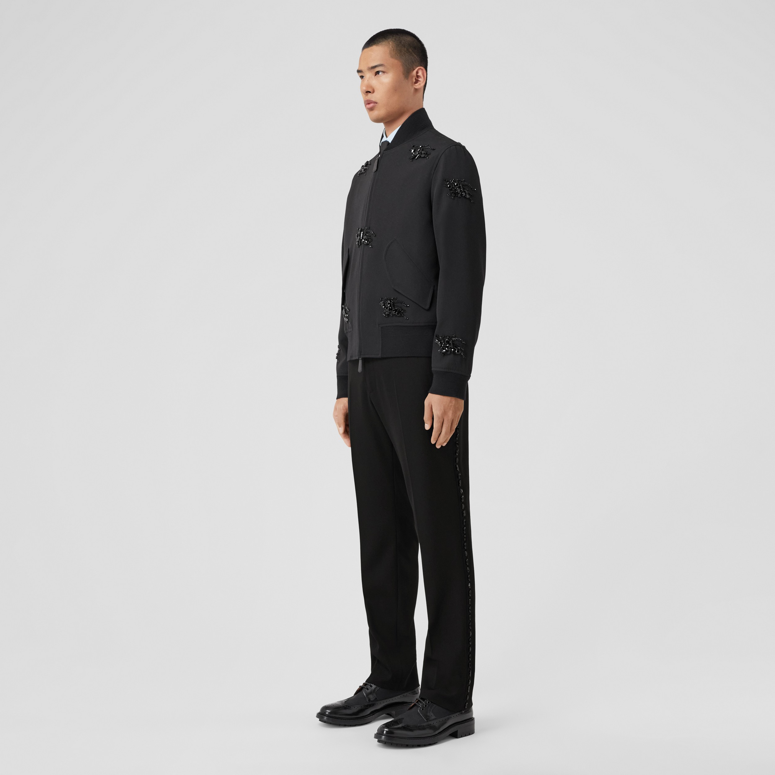 Pantalones de esmoquin clásicos en lana con franjas de cristales (Negro) - Hombre | Burberry® oficial - 4