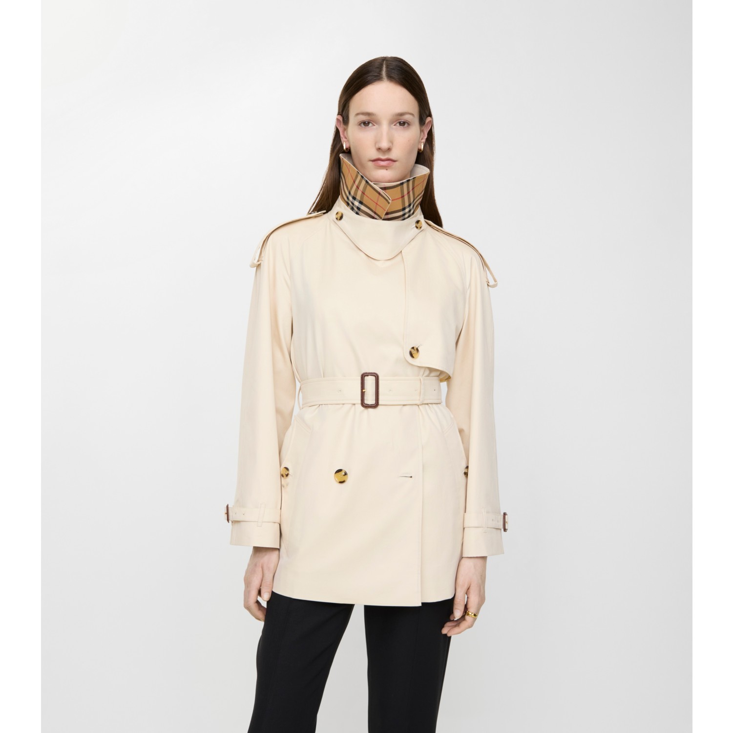 Short Tropical Gabardine Fitzrovia Trench Coat in Stone beige