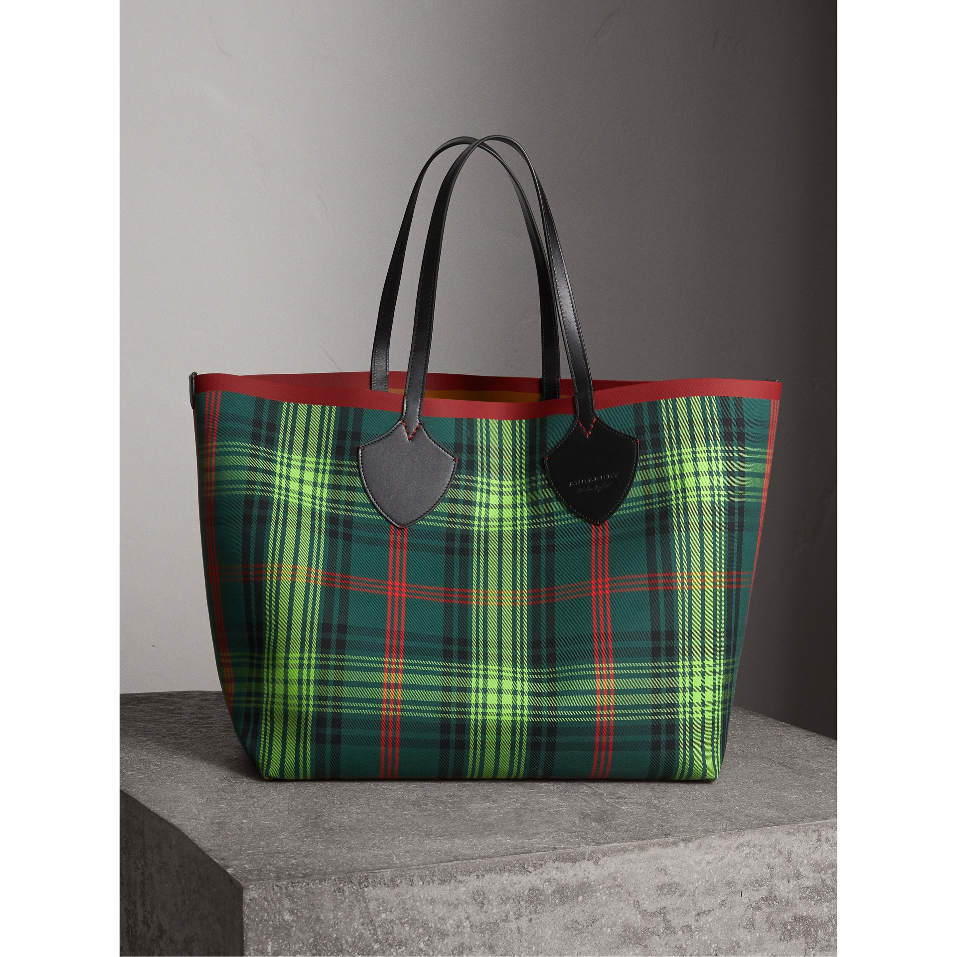 The Giant Reversible Tote In Tartan And Leather Tan Pine Green The Giant Reversible Tote In Tartan And Leather Tan Pine Green Burberry United