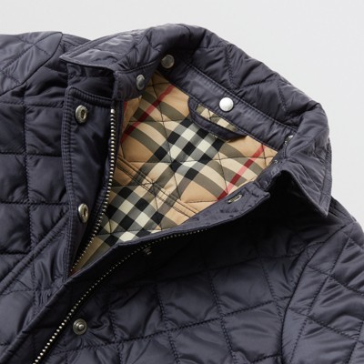 burberry detachable hood lightweight diamond quilted coat