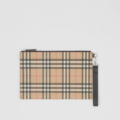 burberry zip pouch