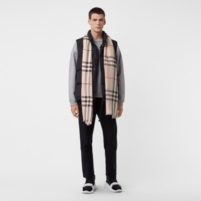 burberry vest silver