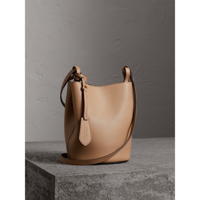 burberry crossbody bucket bag