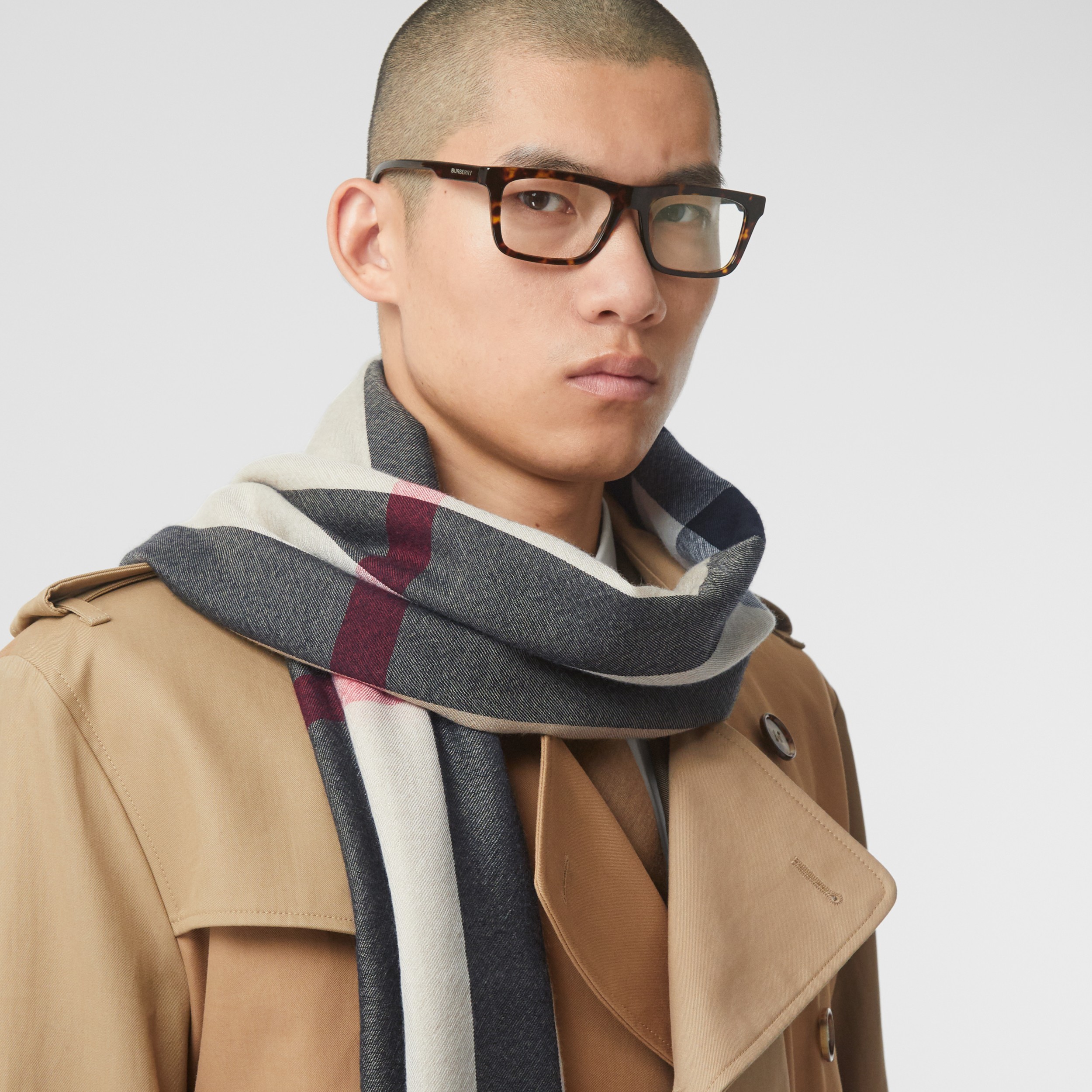 Lightweight Check Cashmere Scarf In Archive Beige Burberry