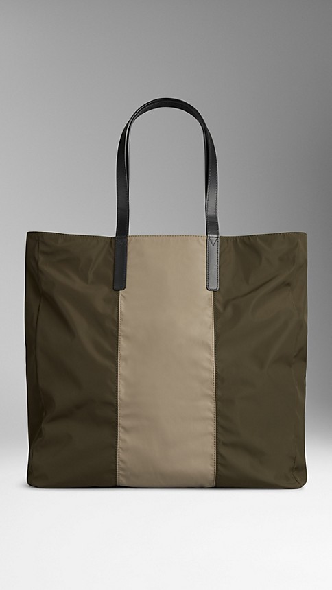 Reversible Lightweight Tote Bag Turmeric | Burberry