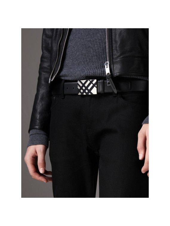 Check-embossed Buckle London Leather Belt in Black - Men | Burberry ...