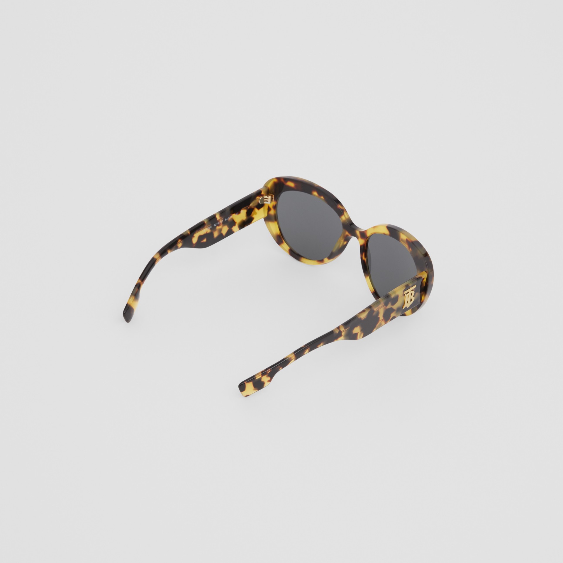  Monogram  Motif  Cat  eye  Frame Sunglasses in Bright 