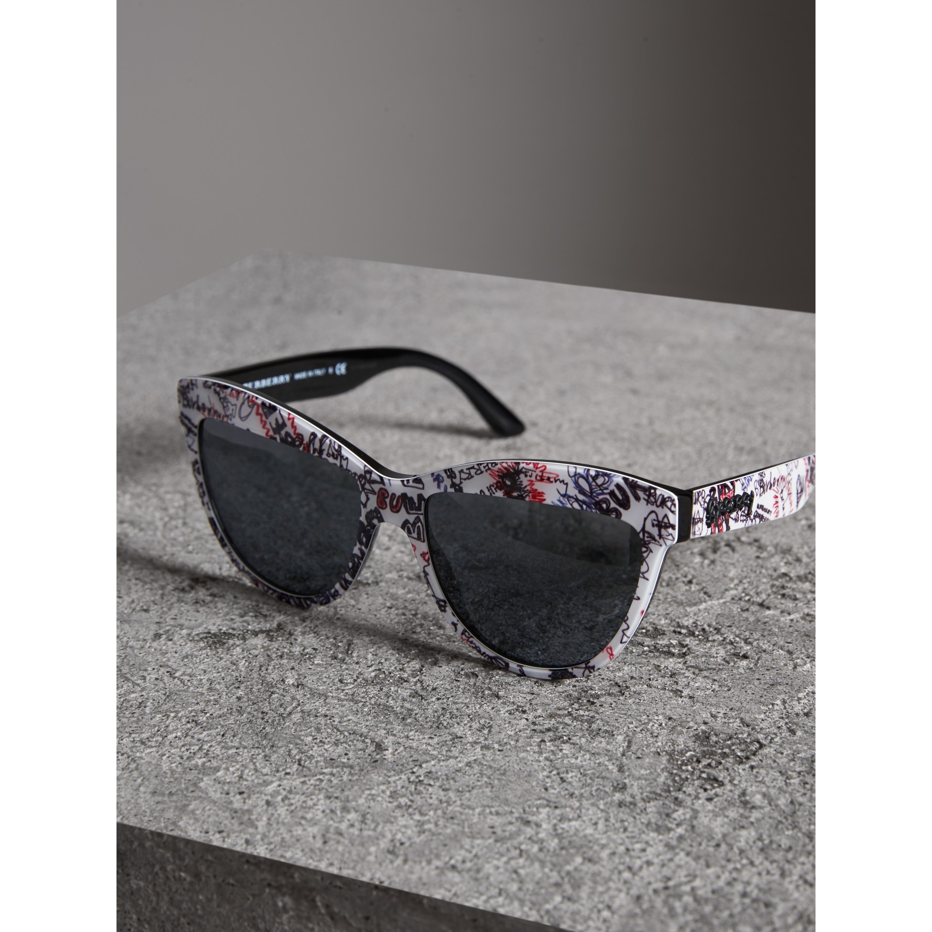 burberry doodle sunglasses