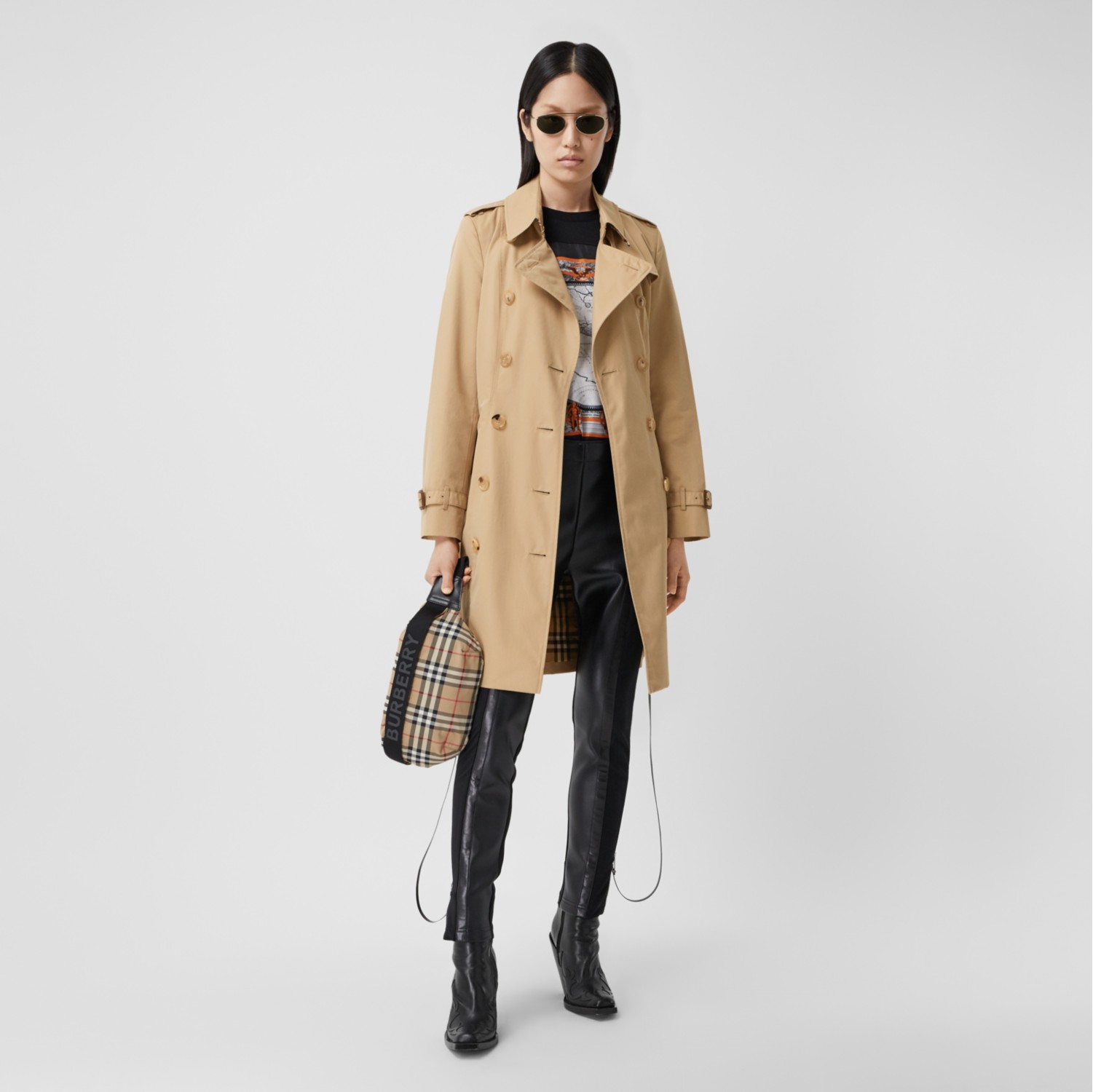 The Mid-length Chelsea Heritage Trench Coat in Honey - Women 