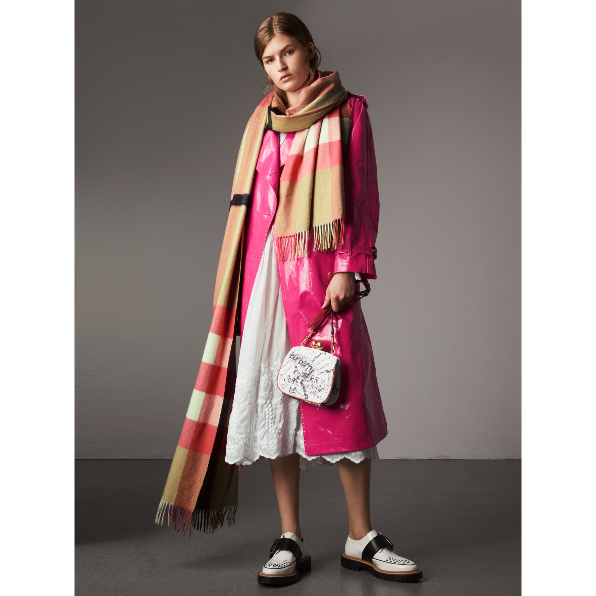 Burberry Laminated Cotton Trench Coat In Neon Pink