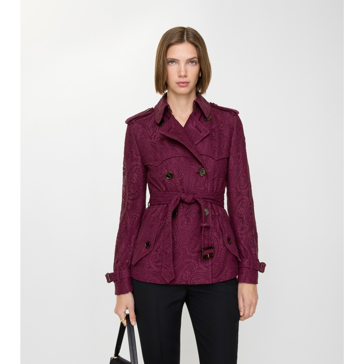 Burberry トレンチコート ダークパープル Short Paisley Lace Foxfield Trench Coat in Allium purple - Women