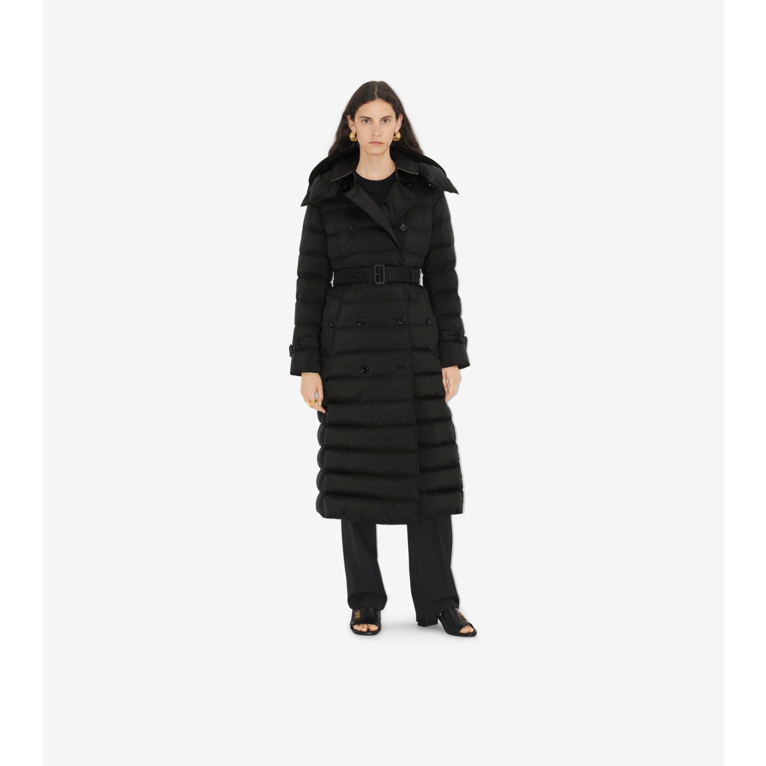 Burberry long store black coat