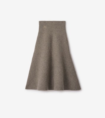 3234E034-E5EB-44AA-A040-