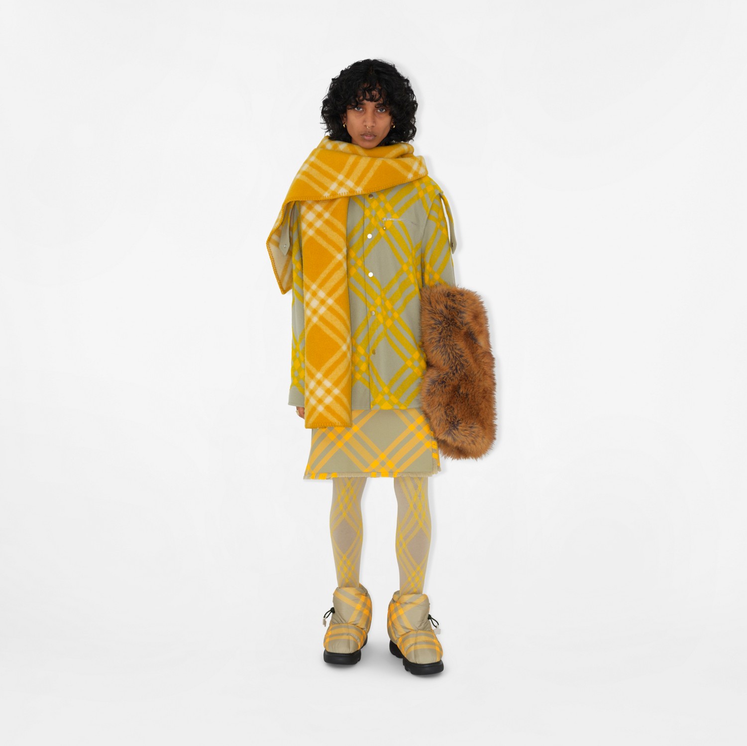 Bufanda en lana a cuadros con capucha