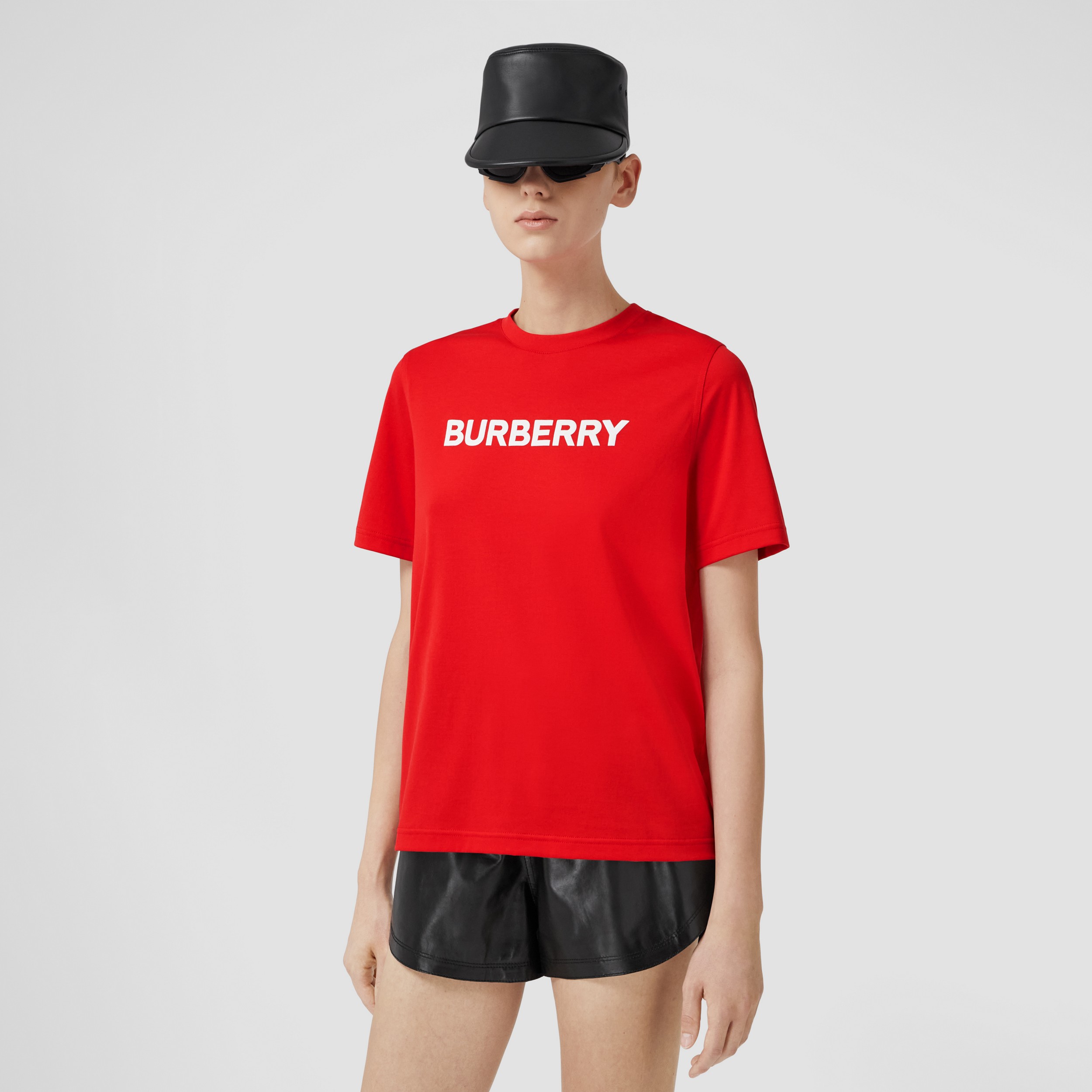 Camiseta em algodão com estampa de logotipo (Vermelho Intenso) - Mulheres | Burberry® oficial - 4