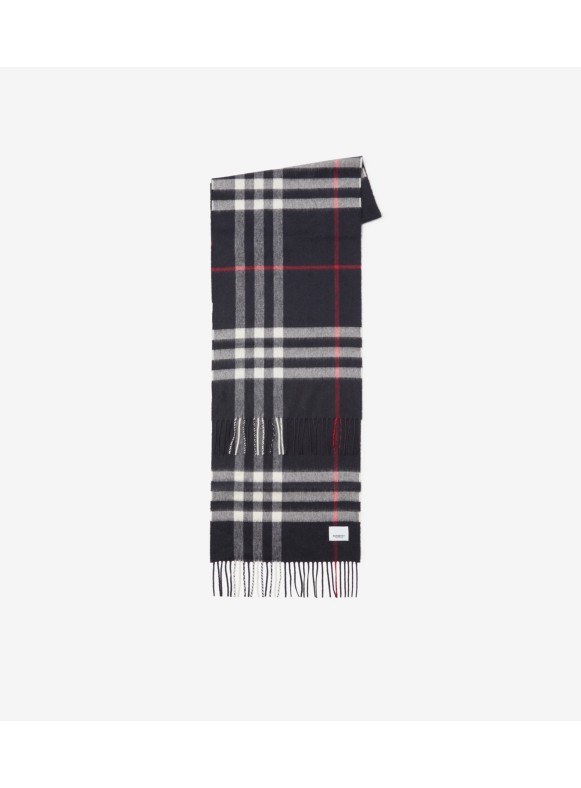 Burberry Scarf  Classic Cashmere Scarf in Claret