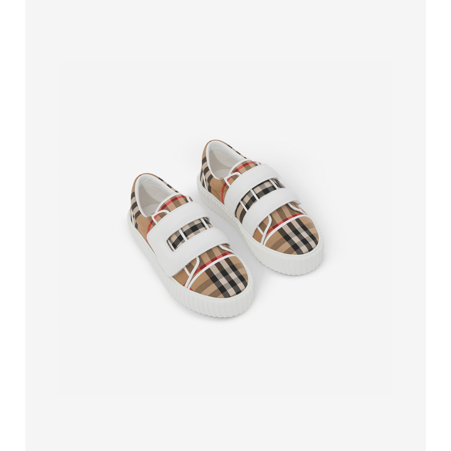 Burberry hotsell flats sizing