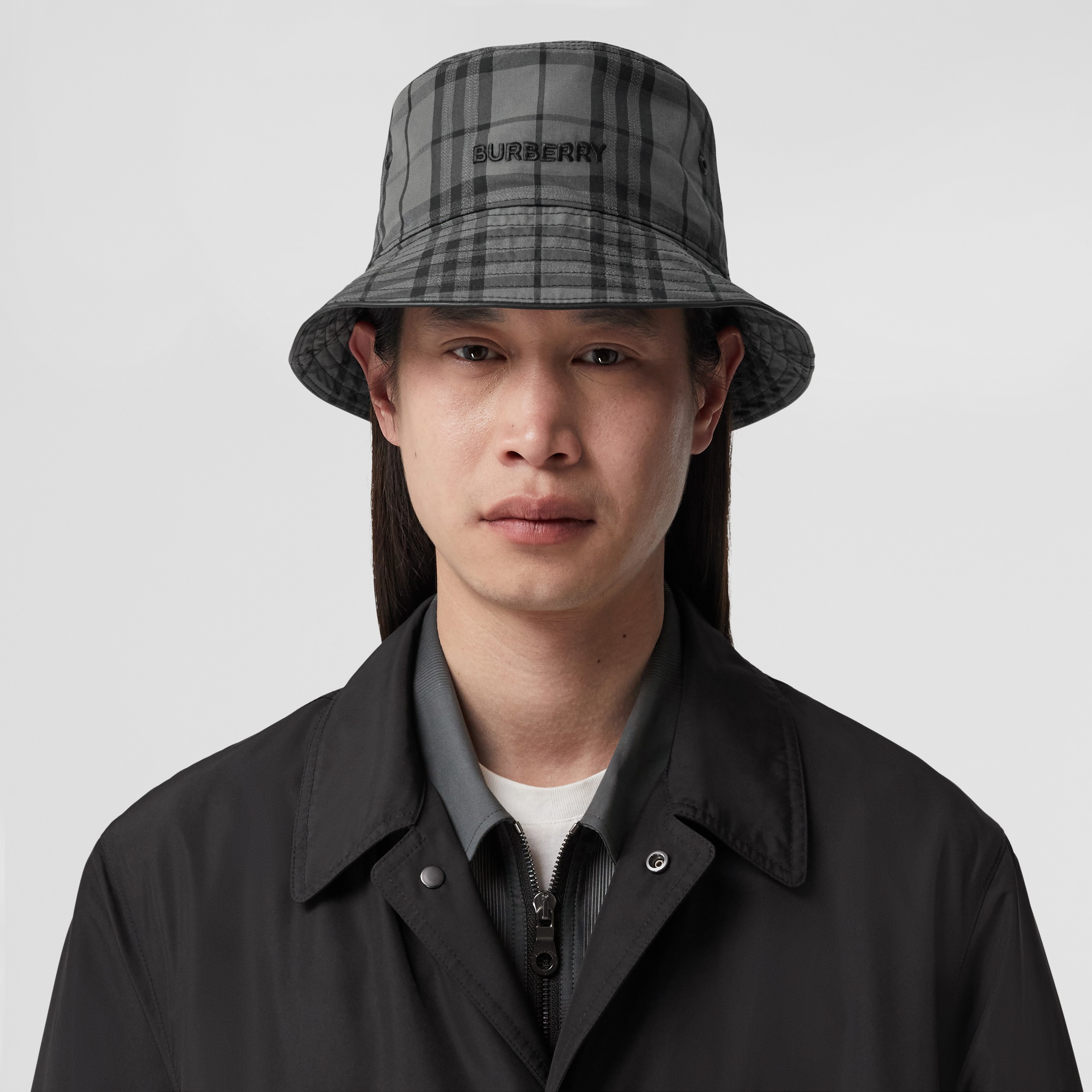 Logo Detail Check Cotton Blend Bucket Hat in Reflective Grey | Burberry® Official - 2