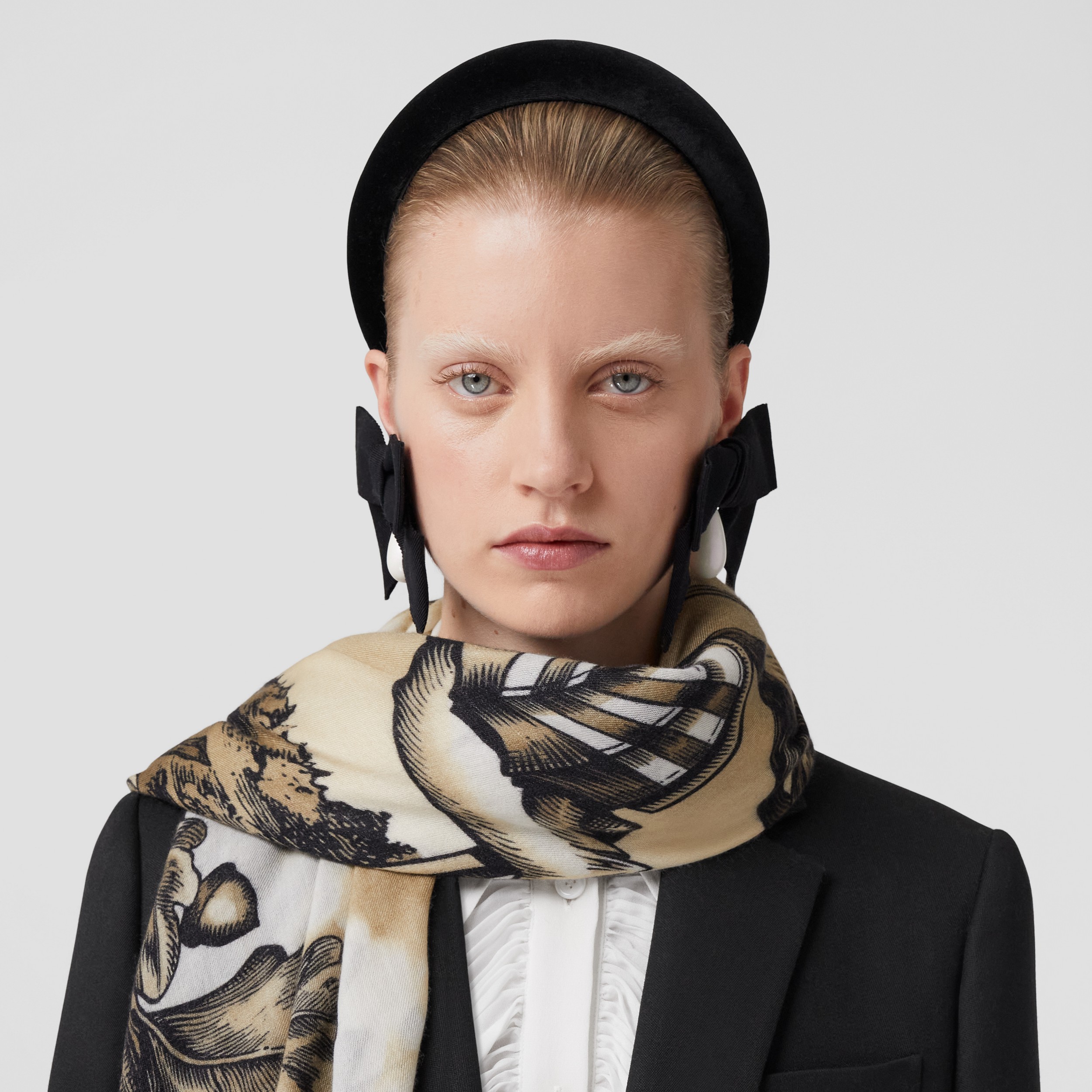 EKD Print Cashmere Large Square Scarf in Archive Beige | Burberry® Official - 3