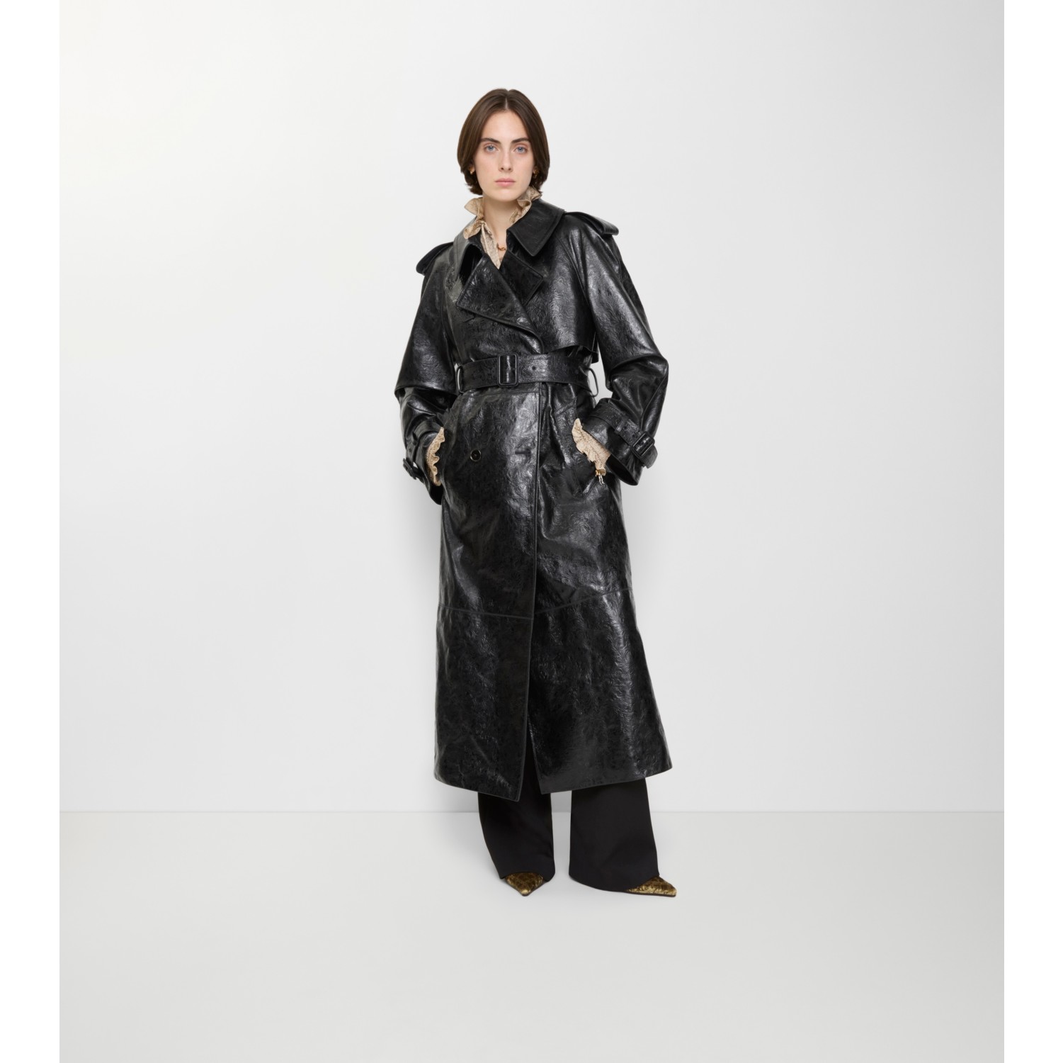 Long Embossed Leather Trench Coat in Silhouette black