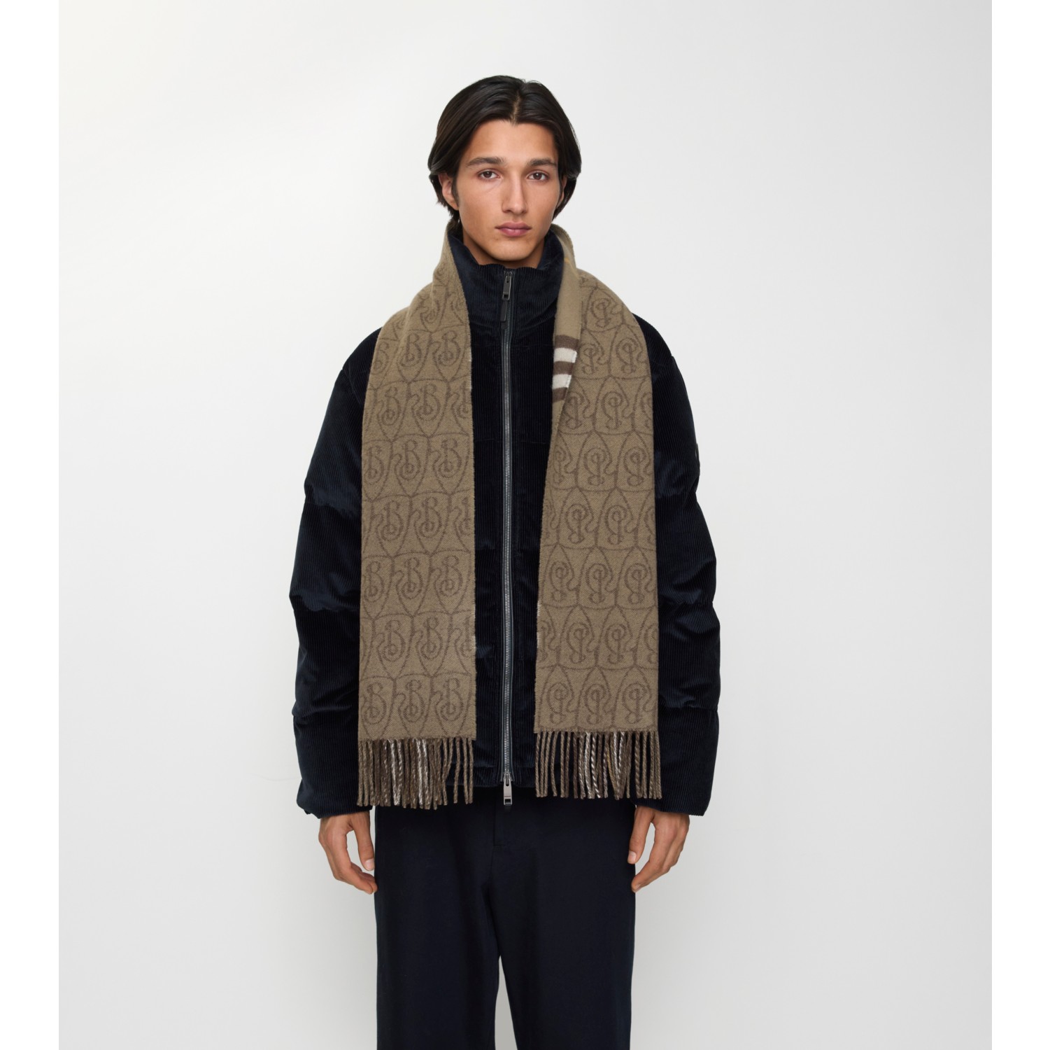 Reversible B Shield Cashmere Scarf in Vole brown | Burberry® Official