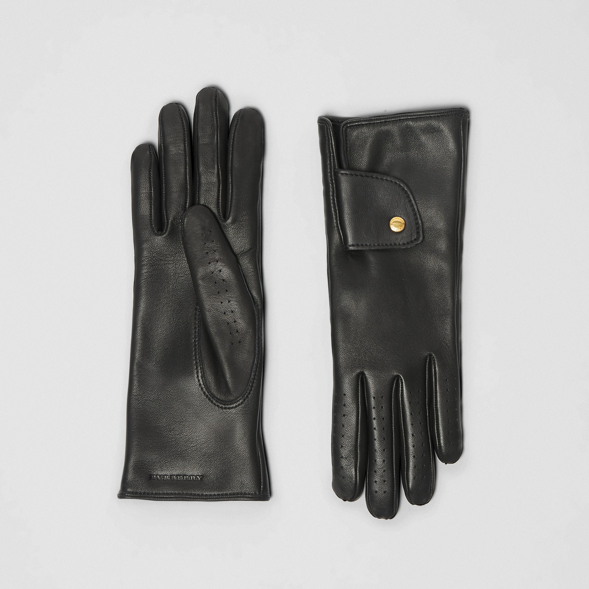 Cashmerelined Lambskin Gloves in Black Burberry United States