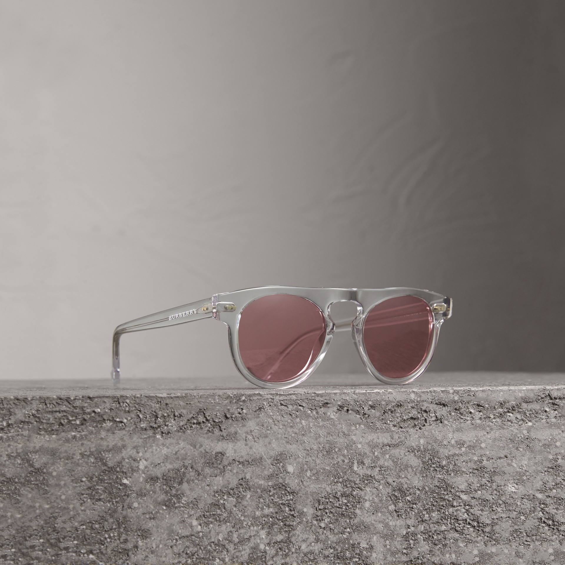 burberry keyhole round frame sunglasses