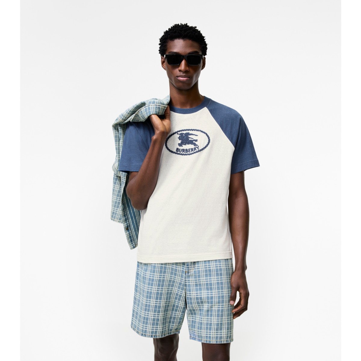  Knight Stamp Raglan T-shirt