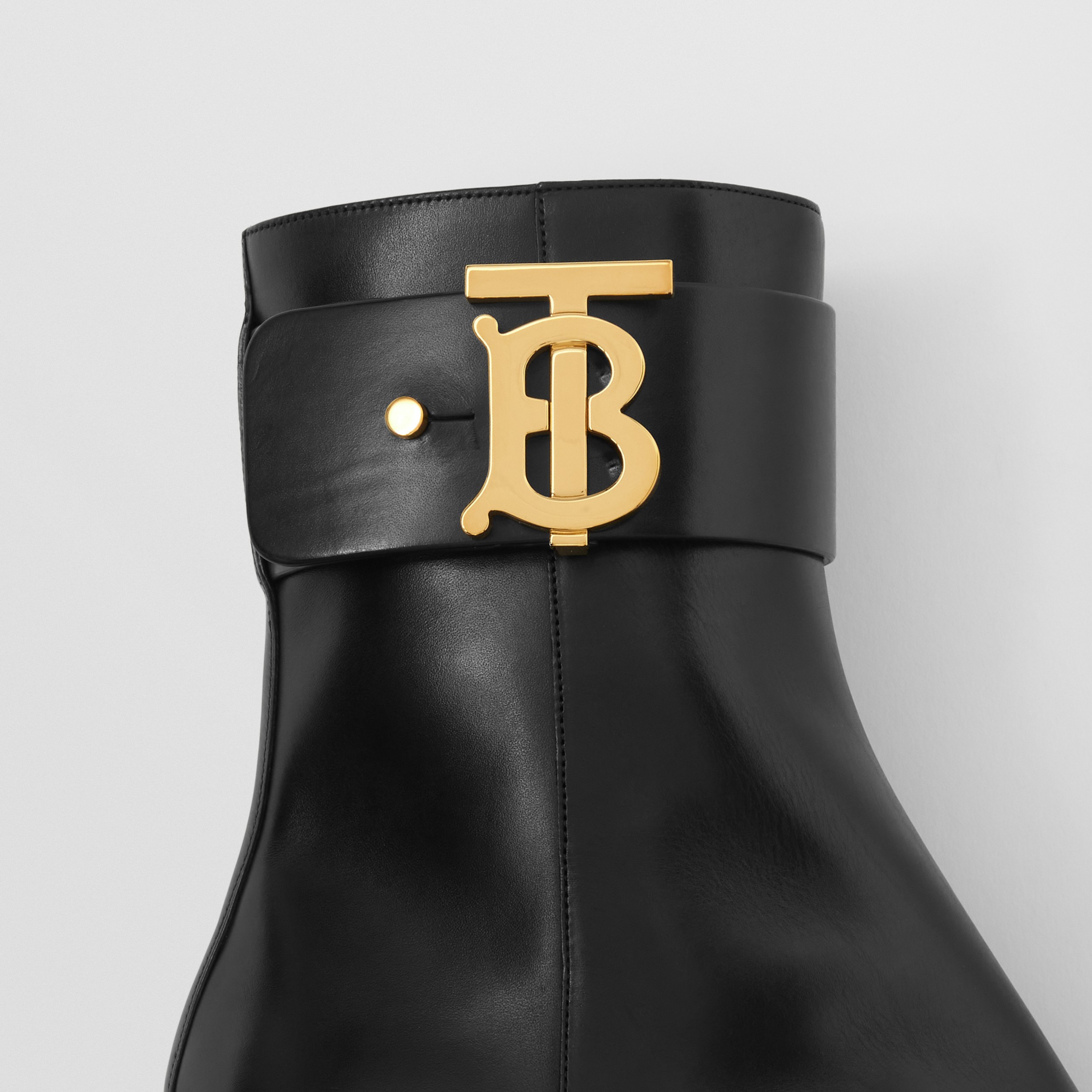 专属标识装饰皮革粗跟靴 (黑色) | Burberry® 博柏利官网 - 2