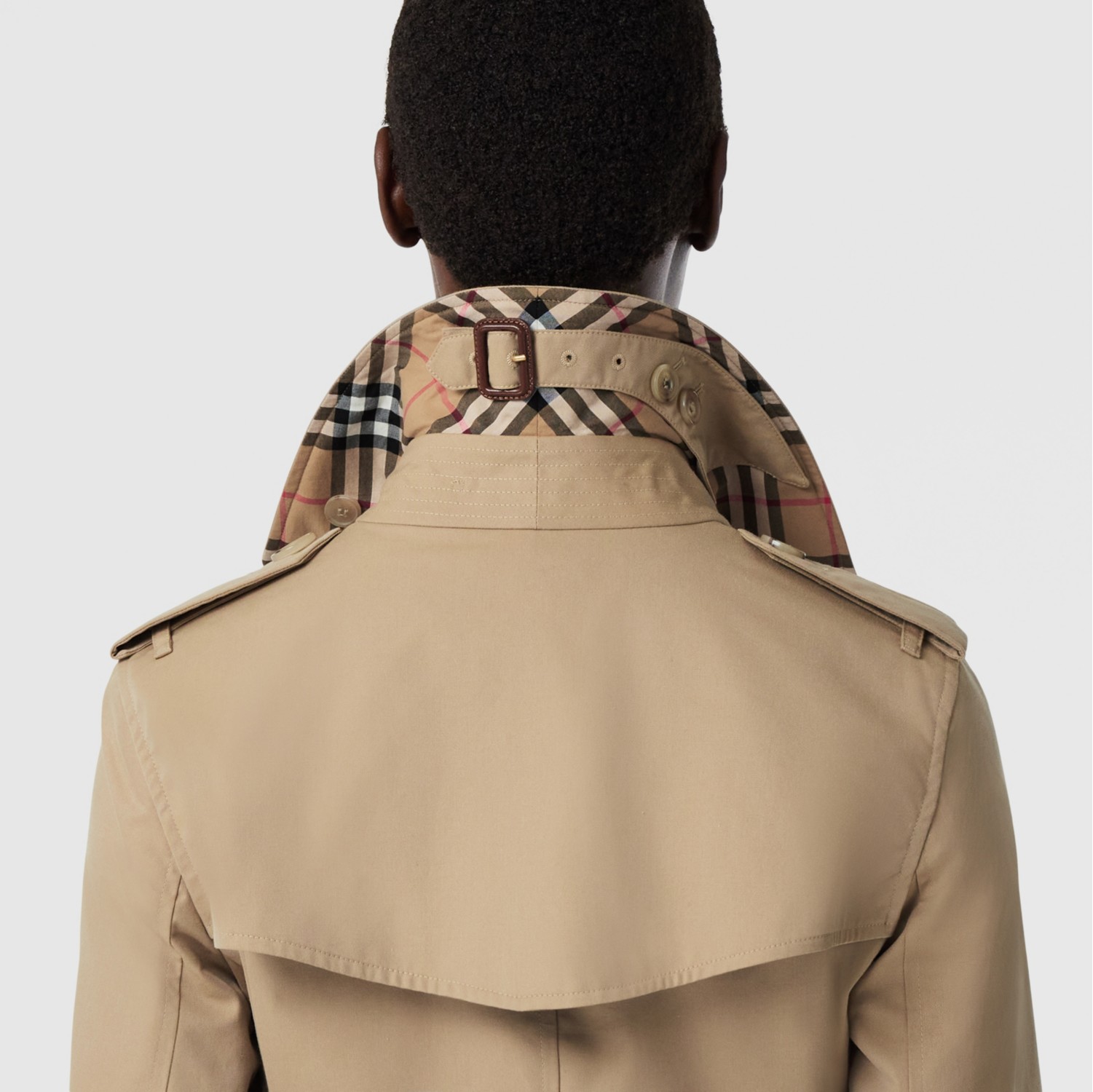 Short Kensington Heritage Trench Coat in Honey - Men | Burberry® Official