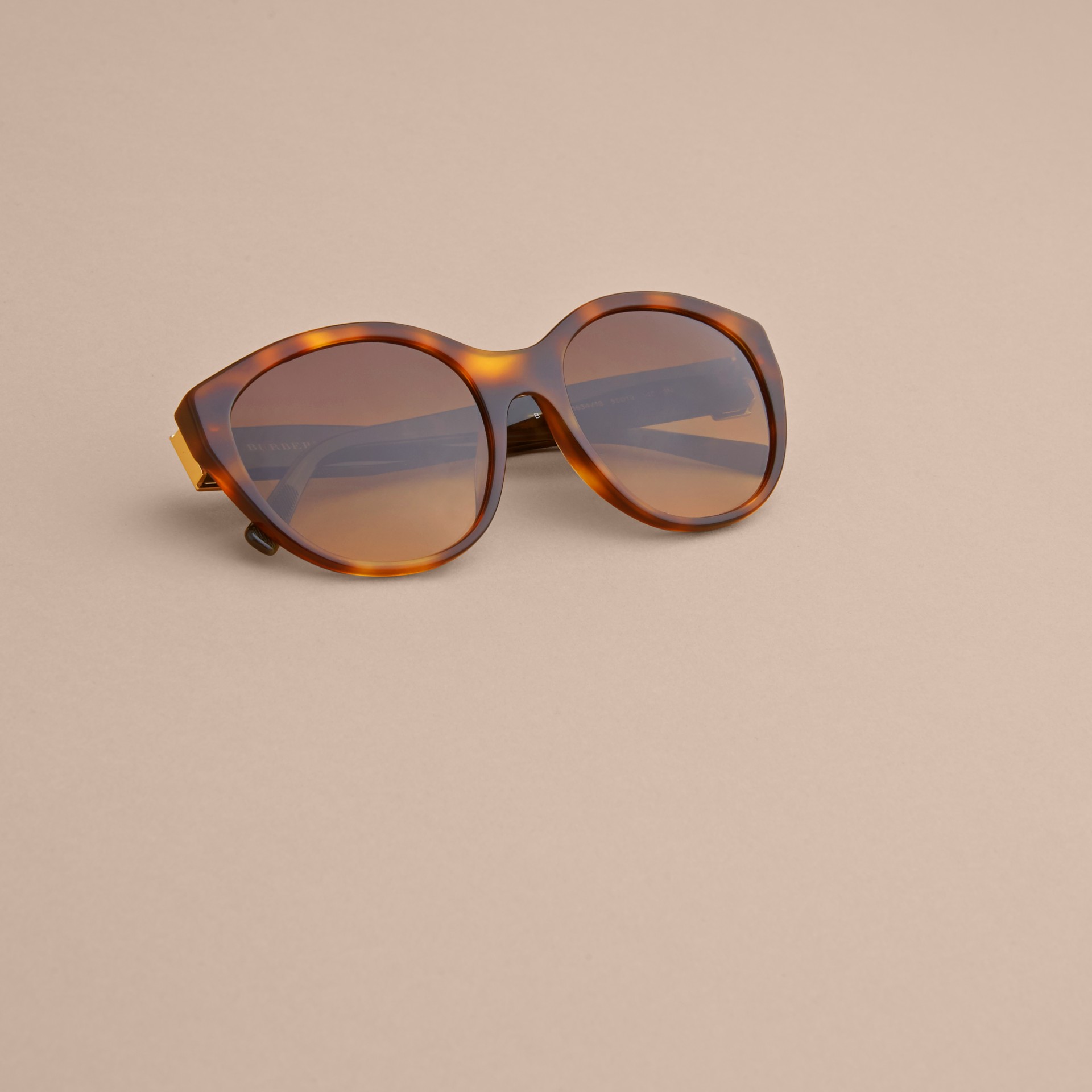Buckle Detail Round Frame Sunglasses in Tortoise Green ...