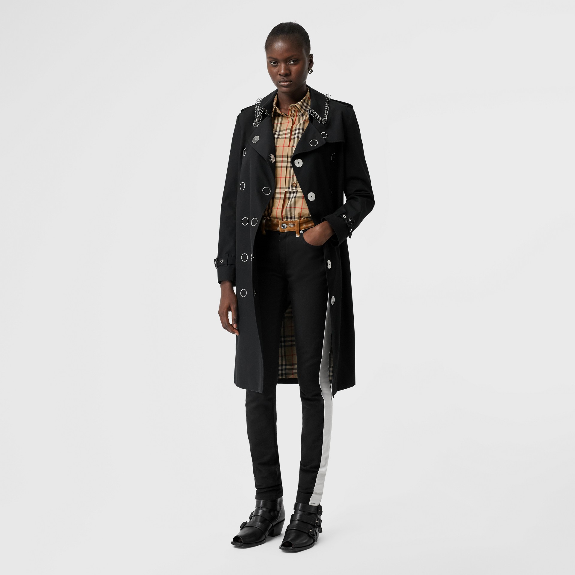Sleeveless Vintage Check Cotton Poplin Shirt in Archive Beige - Women | Burberry United States