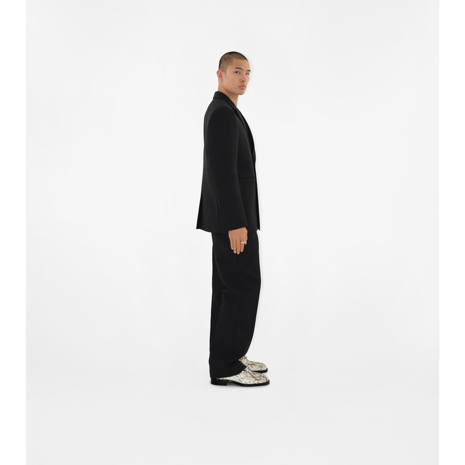 Straight fit wool suit in black wool