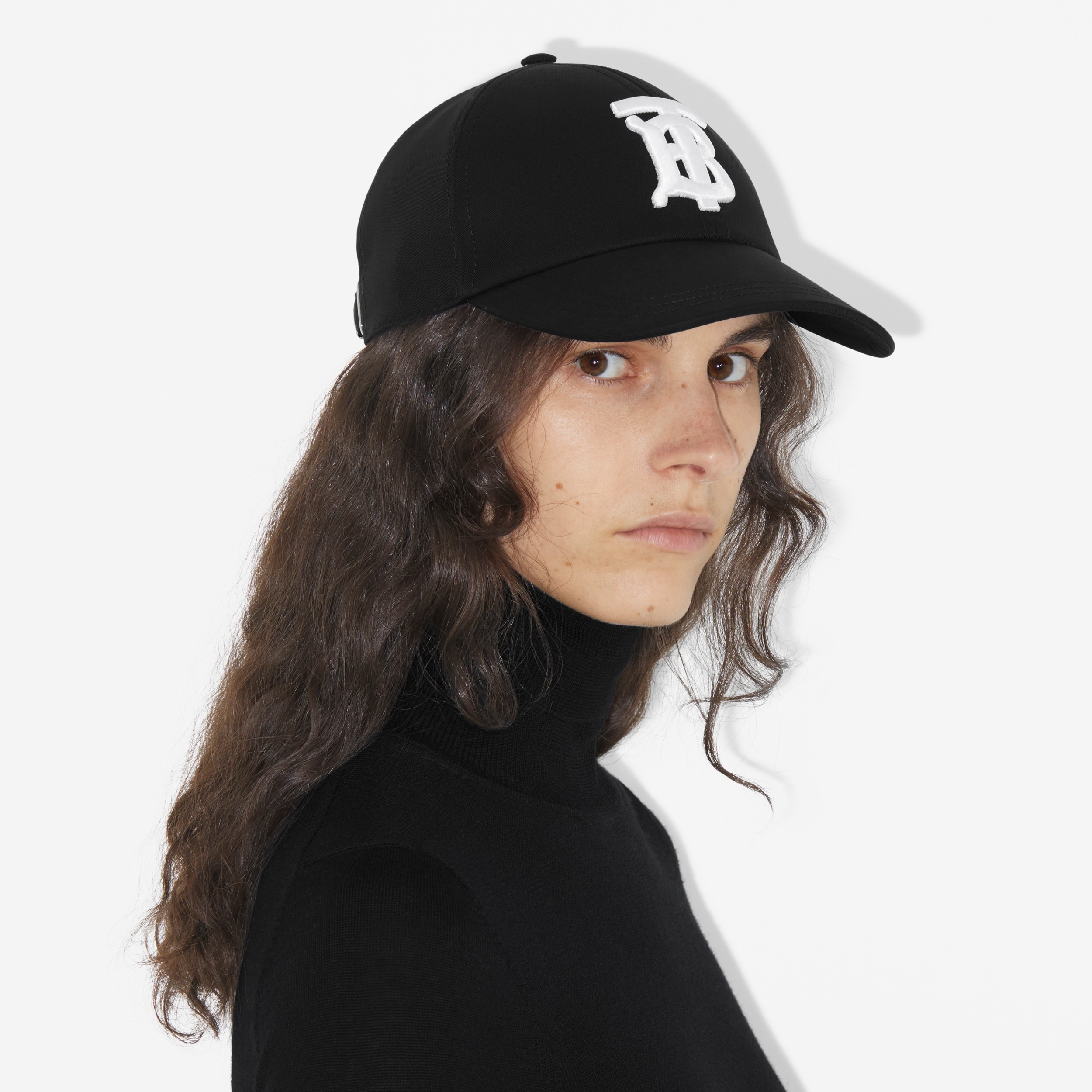 モノグラムモチーフ コットンツイル ベースボールキャップ (ブラック