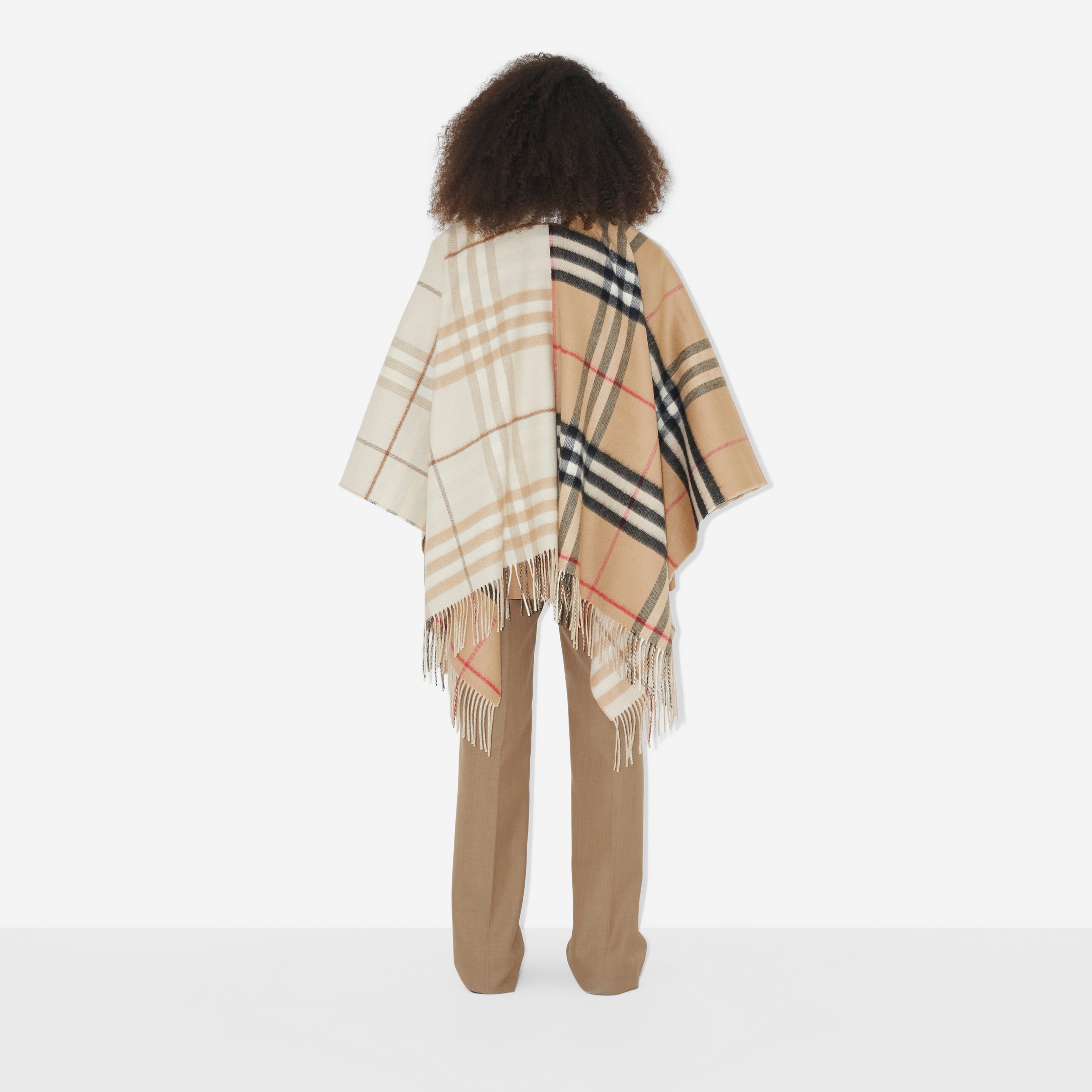 Contrast Check Wool Cashmere Cape in Archive Beige/soft Fawn | Burberry® Official - 4