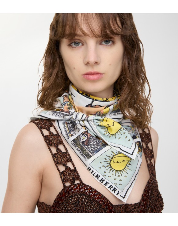 ウィメンズ シルク、ウール、カシミアスカーフ | Burberry® 公式サイト